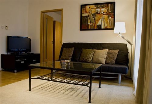Adler Apartments Budapest Exteriör bild
